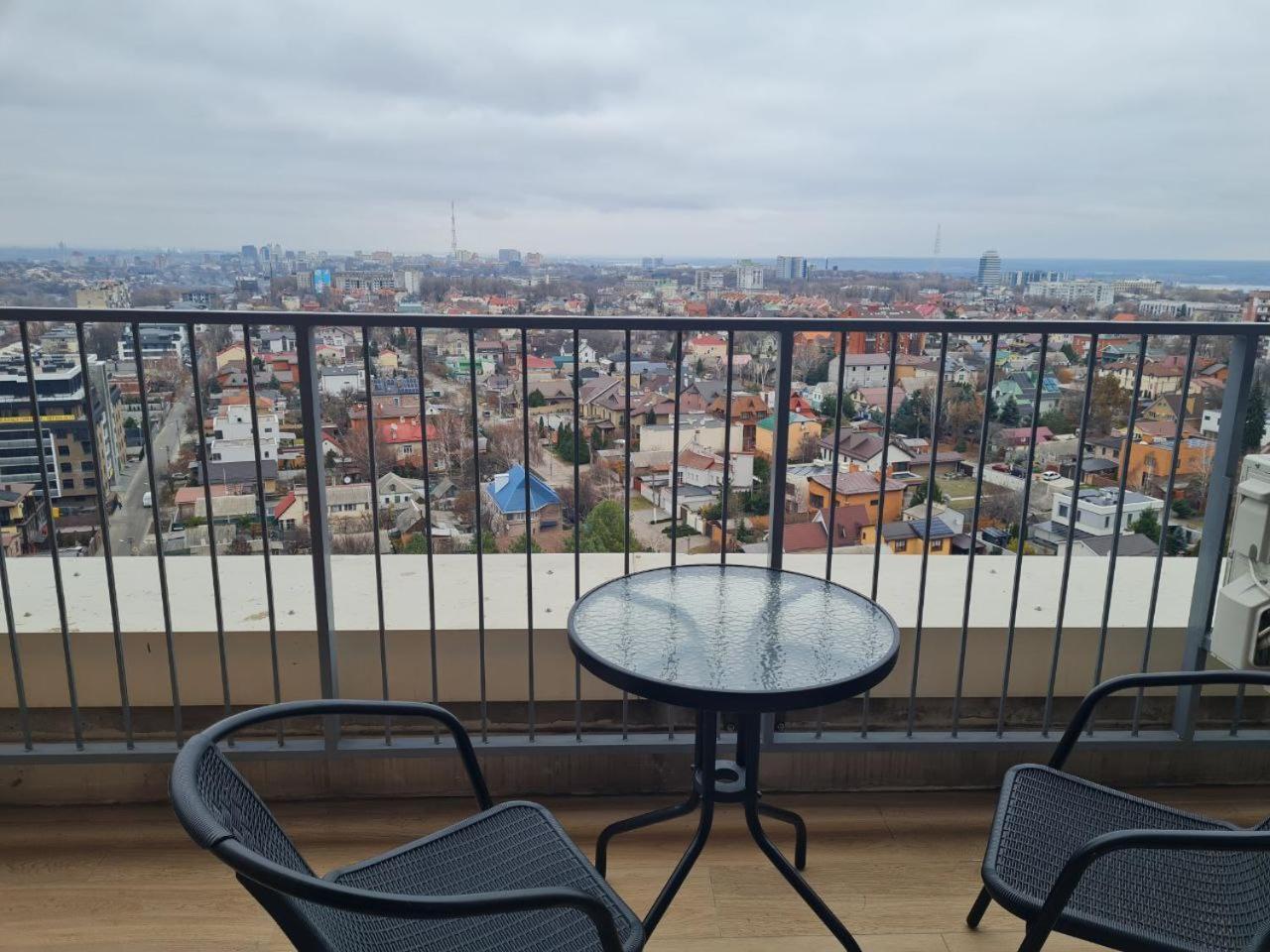Apartplus - Затишні Апартаменти Днепр Экстерьер фото